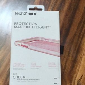 Tech 21 iPhone 7 Plus case